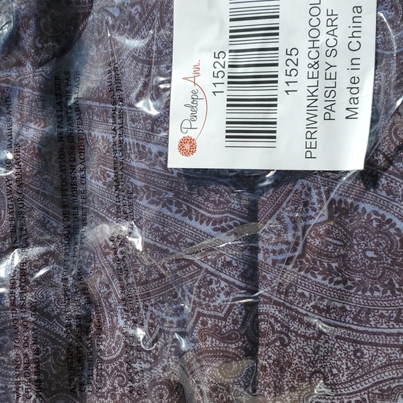 Penelope Ann New Scraf Periwinkle and Chocolate Paisley 77" x 37" - Picture 3 of 7